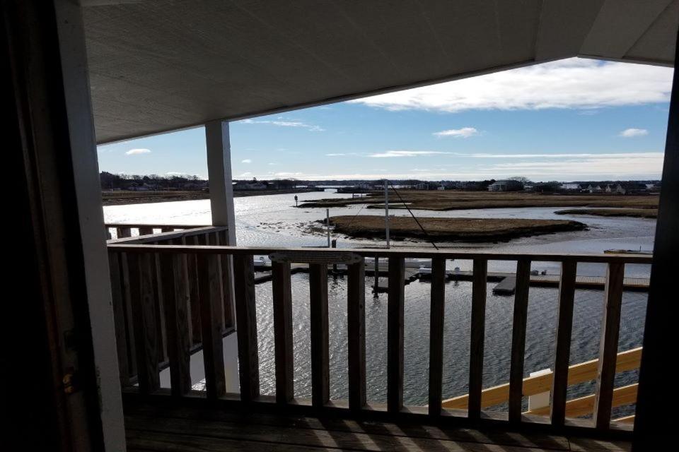 The Hotel At Cape Ann Marina グロスター エクステリア 写真