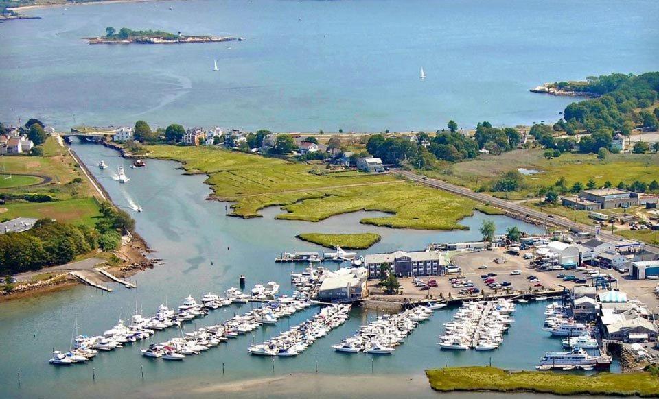 The Hotel At Cape Ann Marina グロスター エクステリア 写真